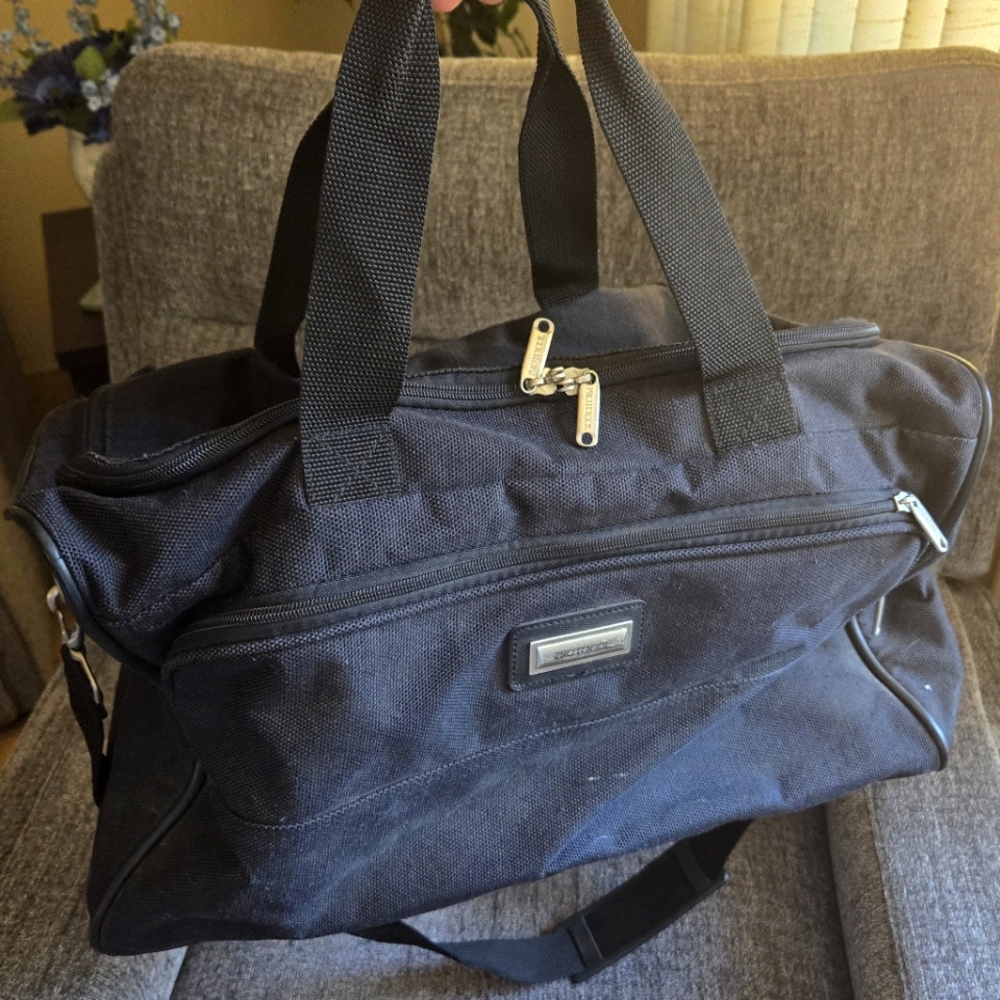 Protocol luggage carry-on bag
